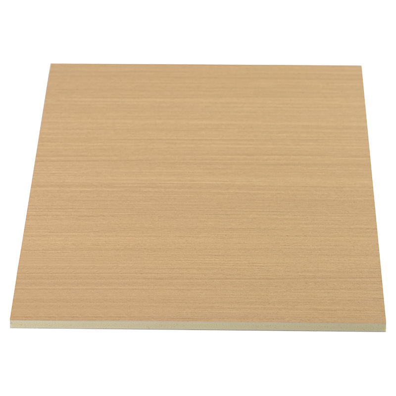 Filme de poliéster brilhante de alta textura de 1220 mm de largura Folheado de madeira de carvão de bambu Painel de PVC coextrudado com núcleo amarelo